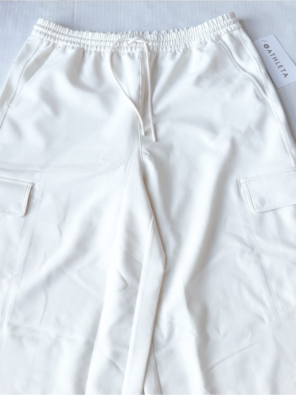 Athleta New Promenade High Rise Cargo Pant, Magnolia White Wide Leg Pants NWT - Picture 6 of 15